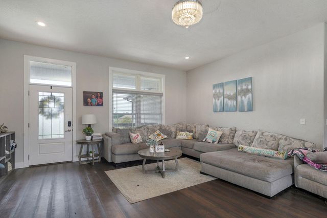1360 N Rainbow Court, Nixa, MO 65714