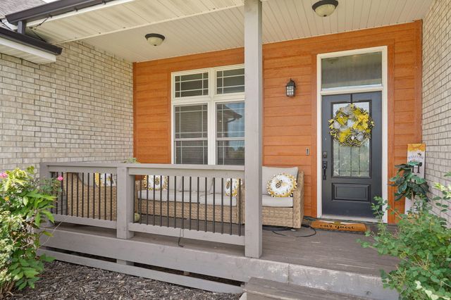 1360 N Rainbow Court, Nixa, MO 65714