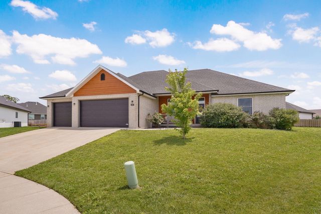 1360 N Rainbow Court, Nixa, MO 65714