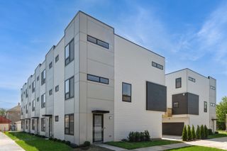 944 Beloit Avenue 4, Forest Park, IL 60130