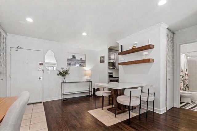607 W Wrightwood Avenue 809, Chicago, IL 60614