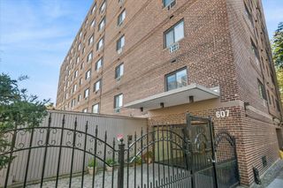 607 W Wrightwood Avenue 809, Chicago, IL 60614