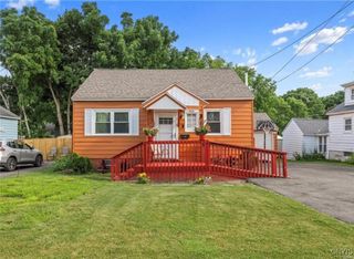 808 Ballantyne Road, Syracuse, NY 13207