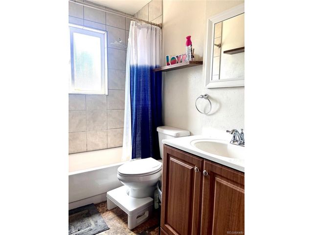 8665 Lamar Dr, Arvada, CO 80003