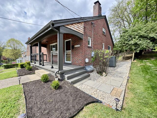 1408 Amsterdam Road, Park Hills, KY 41011