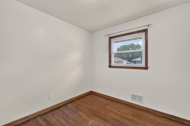 3627 Regency DRIVE, Racine, WI 53402