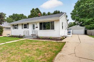 3627 Regency DRIVE, Racine, WI 53402