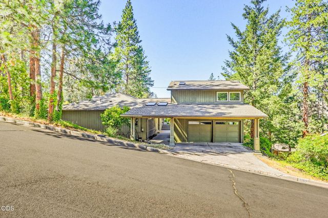 1105 Ivy Lane, Ashland, OR 97520