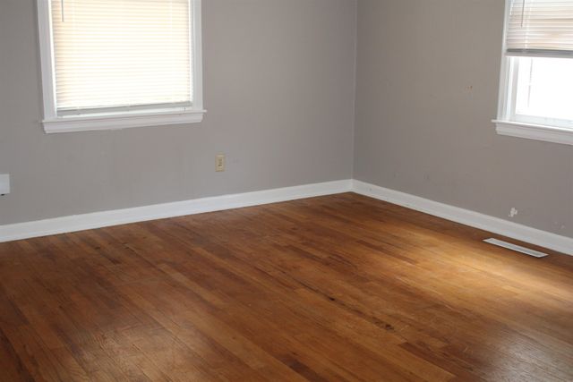 544 S Sylan, Wichita, KS 67218
