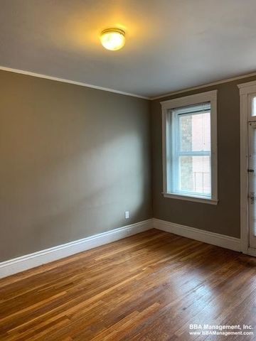 30 Chiswick Rd 4, Boston, MA 02135