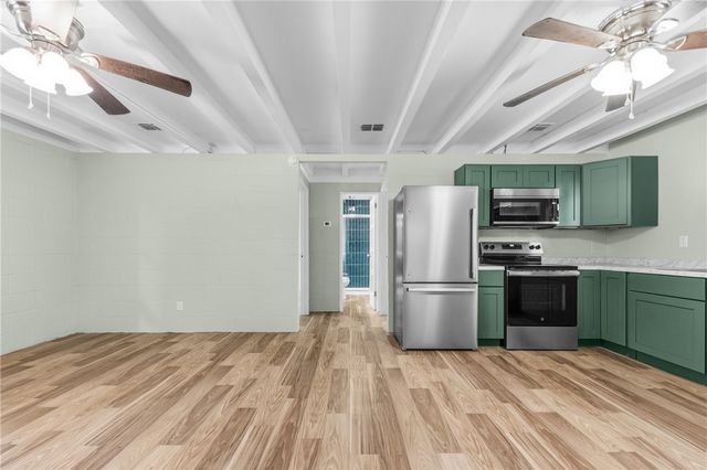 41 Sutton Court, Woodbine, GA 31569