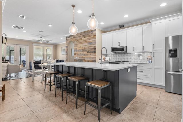 304 OLD ALEMANY PLACE, Oviedo, FL 32765