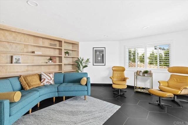 524 Morningside Drive, Vista, CA 92084