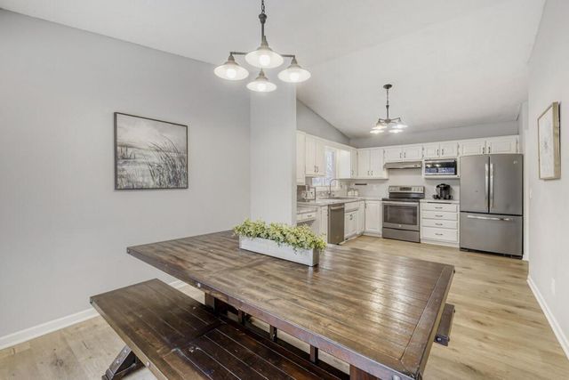 1340 Broadview Avenue, Chaska, MN 55318