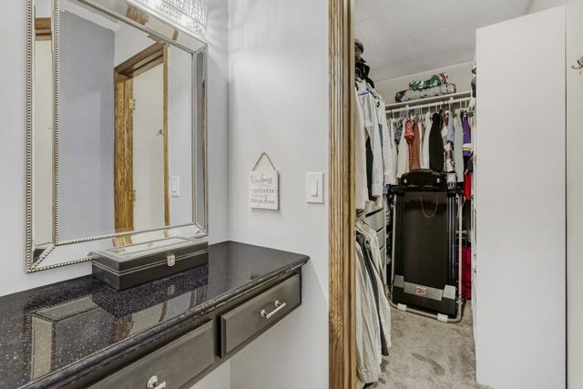 1340 Broadview Avenue, Chaska, MN 55318