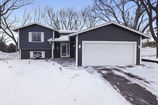1340 Broadview Avenue, Chaska, MN 55318