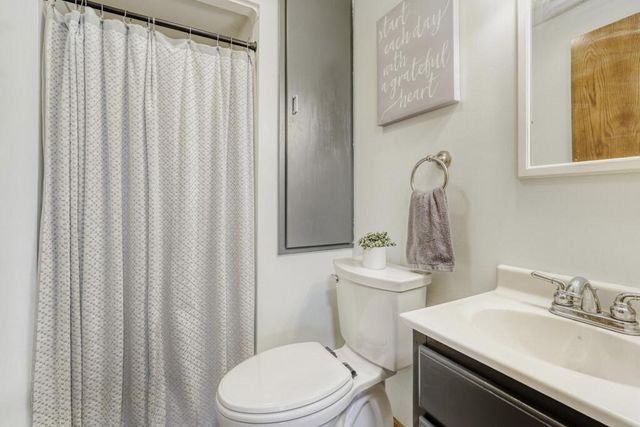 1340 Broadview Avenue, Chaska, MN 55318