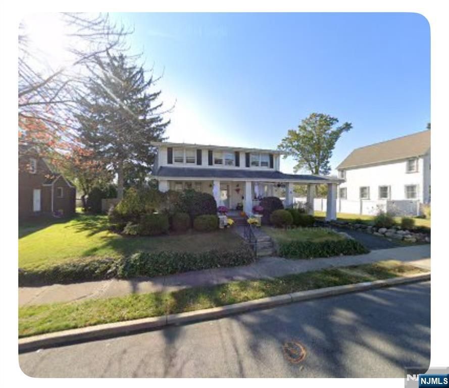 33 Catherine Street 1, Rochelle Park, NJ 07662