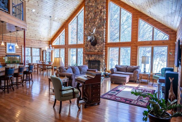 N13436 19th Avenue, Necedah, WI 54646