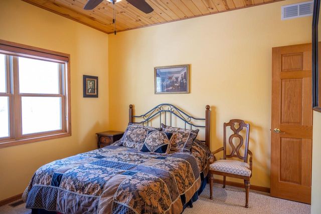 N13436 19th Avenue, Necedah, WI 54646