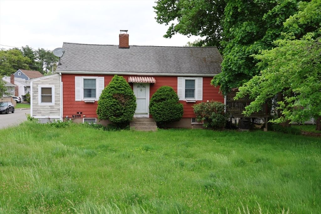 70 Biscyane Ave, Weymouth, MA 02188