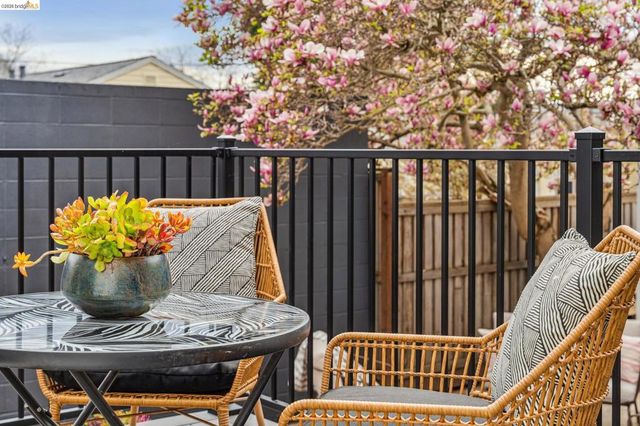 1009 1009 Everett St, El Cerrito, CA 94530