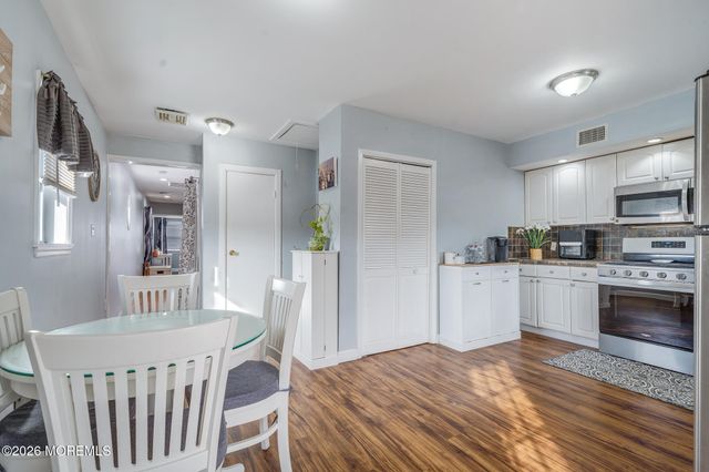 910 Florence Avenue, Union Beach, NJ 07735