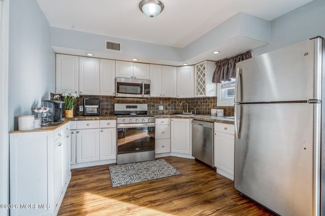 910 Florence Avenue, Union Beach, NJ 07735