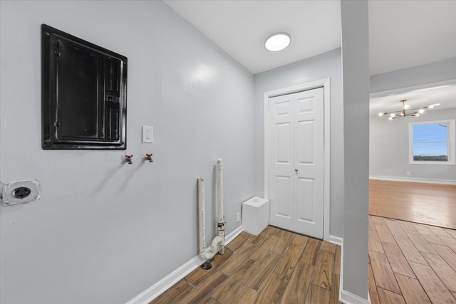 1020 E 61st Place, Merrillville, IN 46410