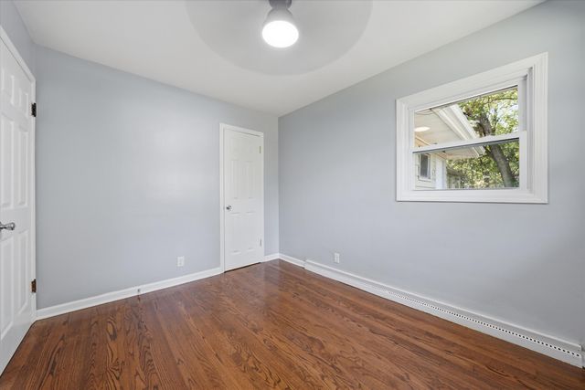 1020 E 61st Place, Merrillville, IN 46410