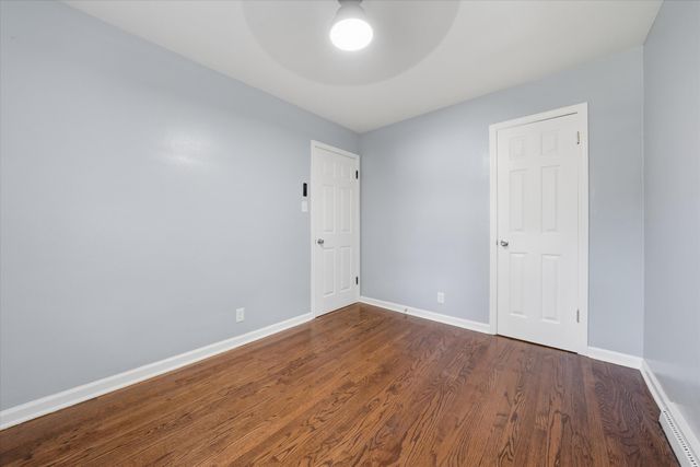 1020 E 61st Place, Merrillville, IN 46410