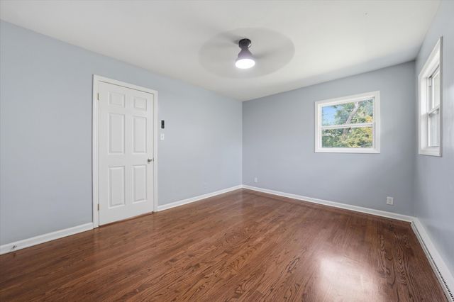 1020 E 61st Place, Merrillville, IN 46410