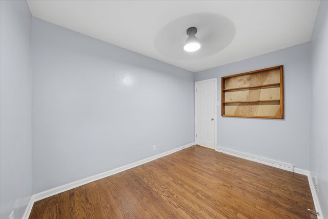 1020 E 61st Place, Merrillville, IN 46410
