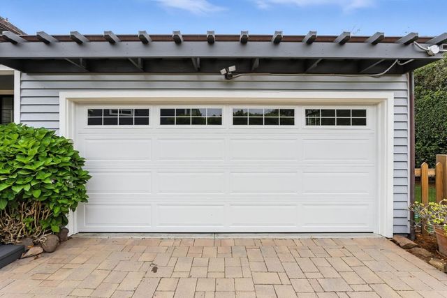 71 Alameda Avenue, Half Moon Bay, CA 94019