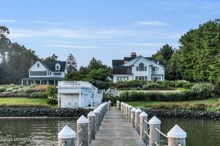 100/98 W River Road, Rumson, NJ 07760