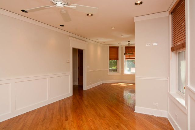 3614 N Bosworth Avenue 1F, Chicago, IL 60613