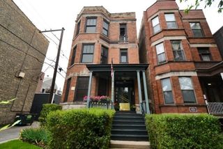 3614 N Bosworth Avenue 1F, Chicago, IL 60613