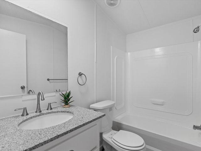 146 Deerwood Lane, Springtown, TX 76082