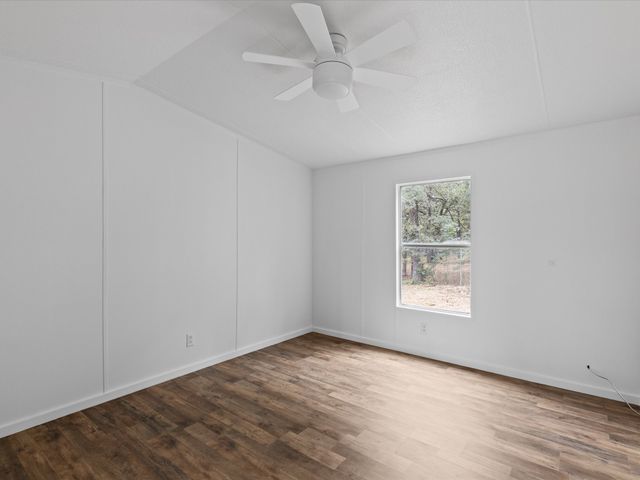 146 Deerwood Lane, Springtown, TX 76082