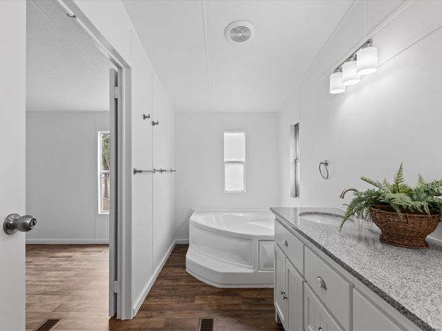 146 Deerwood Lane, Springtown, TX 76082