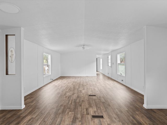 146 Deerwood Lane, Springtown, TX 76082