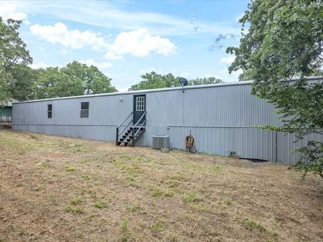 146 Deerwood Lane, Springtown, TX 76082