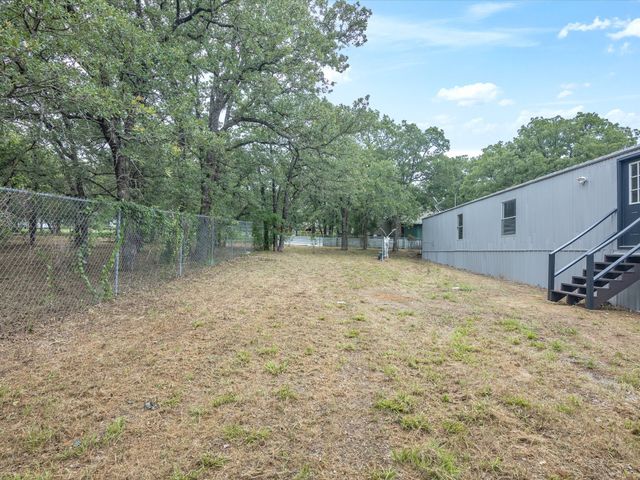 146 Deerwood Lane, Springtown, TX 76082