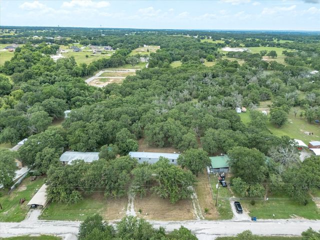 146 Deerwood Lane, Springtown, TX 76082