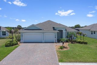7203 33rd Square, Vero Beach, FL 32967