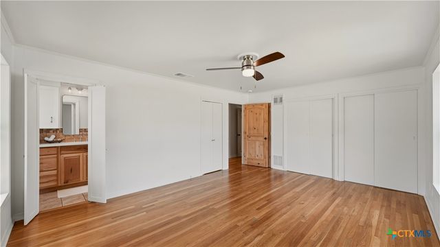 596 Willow Avenue, New Braunfels, TX 78130