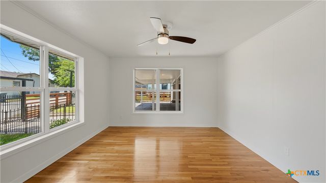596 Willow Avenue, New Braunfels, TX 78130
