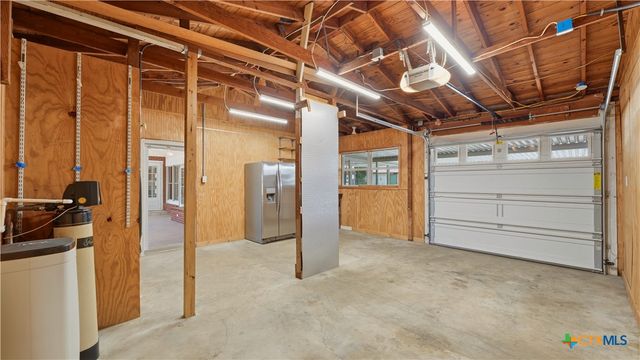 596 Willow Avenue, New Braunfels, TX 78130