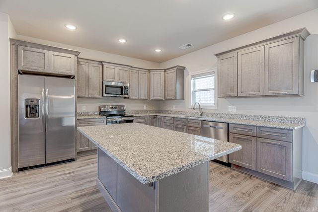 1277 Sullivan Cir, Jonesboro, AR 72404