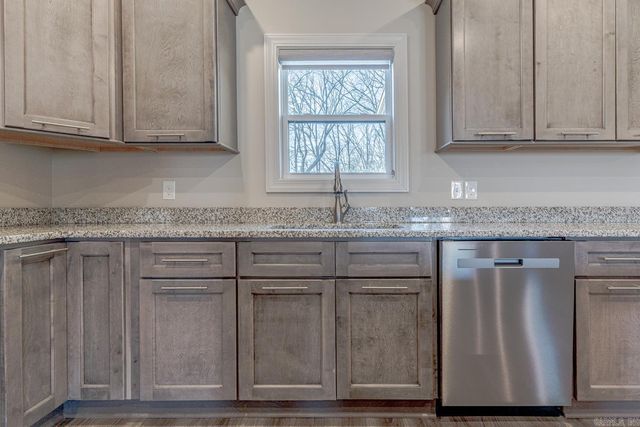 1277 Sullivan Cir, Jonesboro, AR 72404